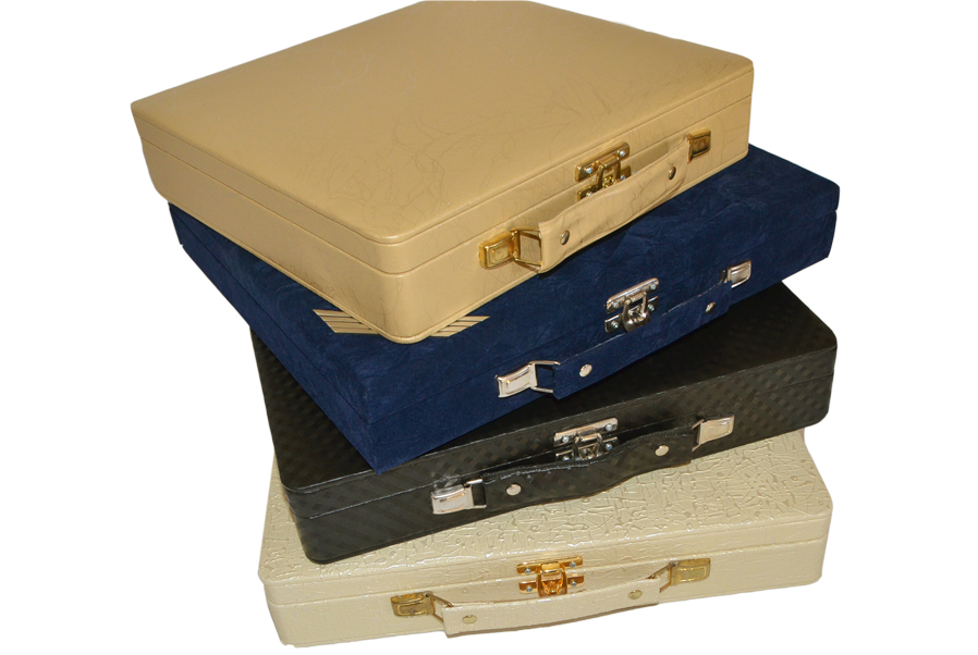 Album Tradicional
em Tecido Sint&eacute;tico e Veludo
para Casamentos, 15 anos e
Anivers&aacute;rios.